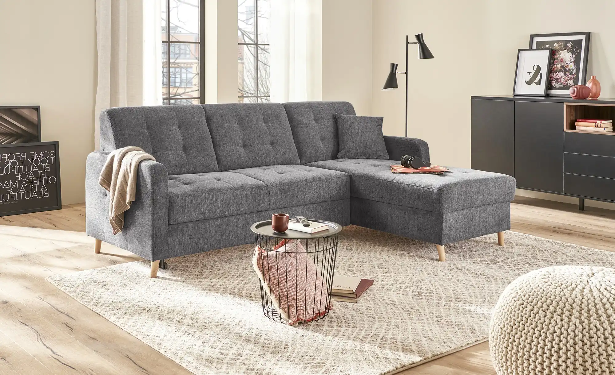 Vom Plastikgartenstuhl zum Designklassiker – der Sessel Reflex von HE Design