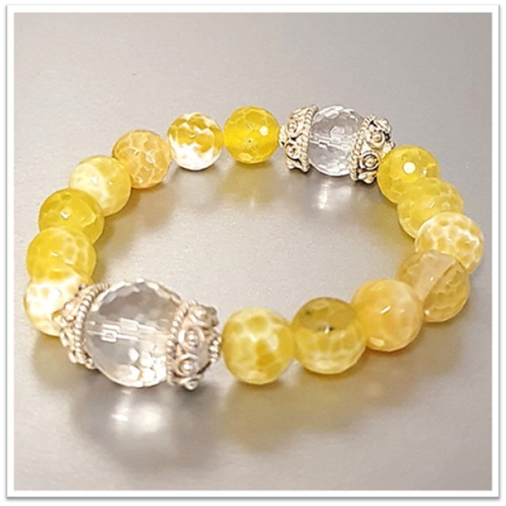 Funkelnde Edelsteinarmbänder für Herz und Seele