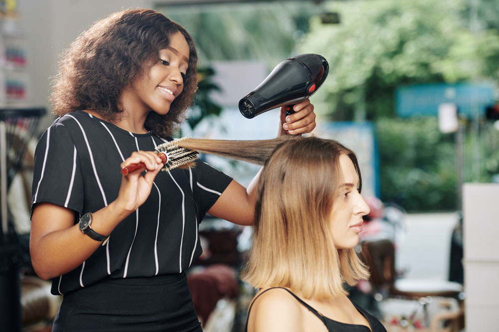 Kosmetik Einrichtung & Friseureinrichtung: Rundum-Service inklusive