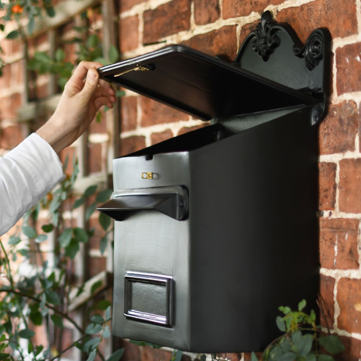 Extra große Paketboxen von Logixbox für maximale Flexibilität