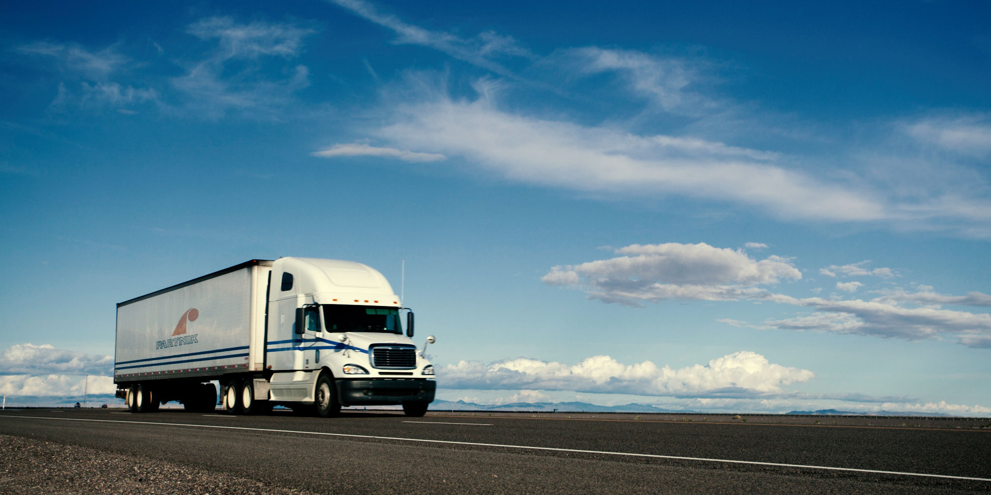 Moderne Logistikflotten für LKW Transport Europa